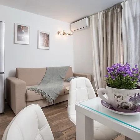 Stina Apartament *